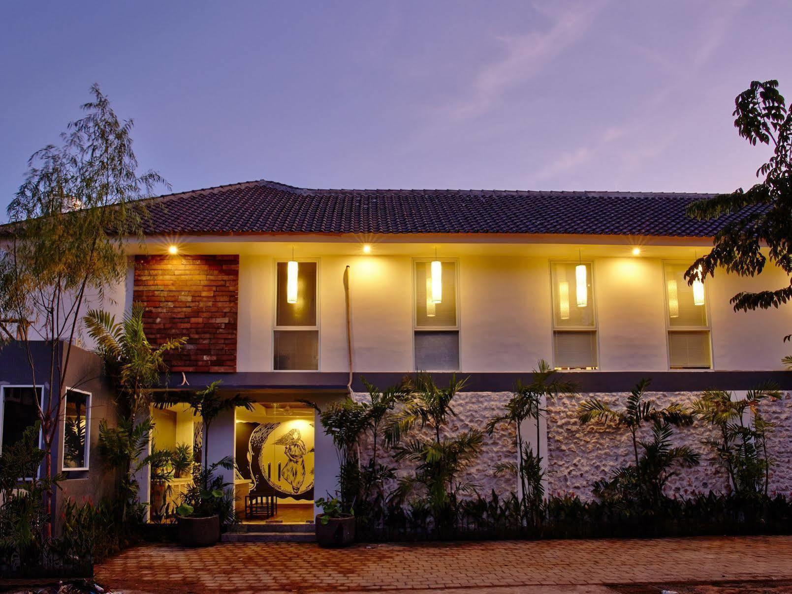 7 Bidadari Boutique Hotel Seminyak  Ngoại thất bức ảnh